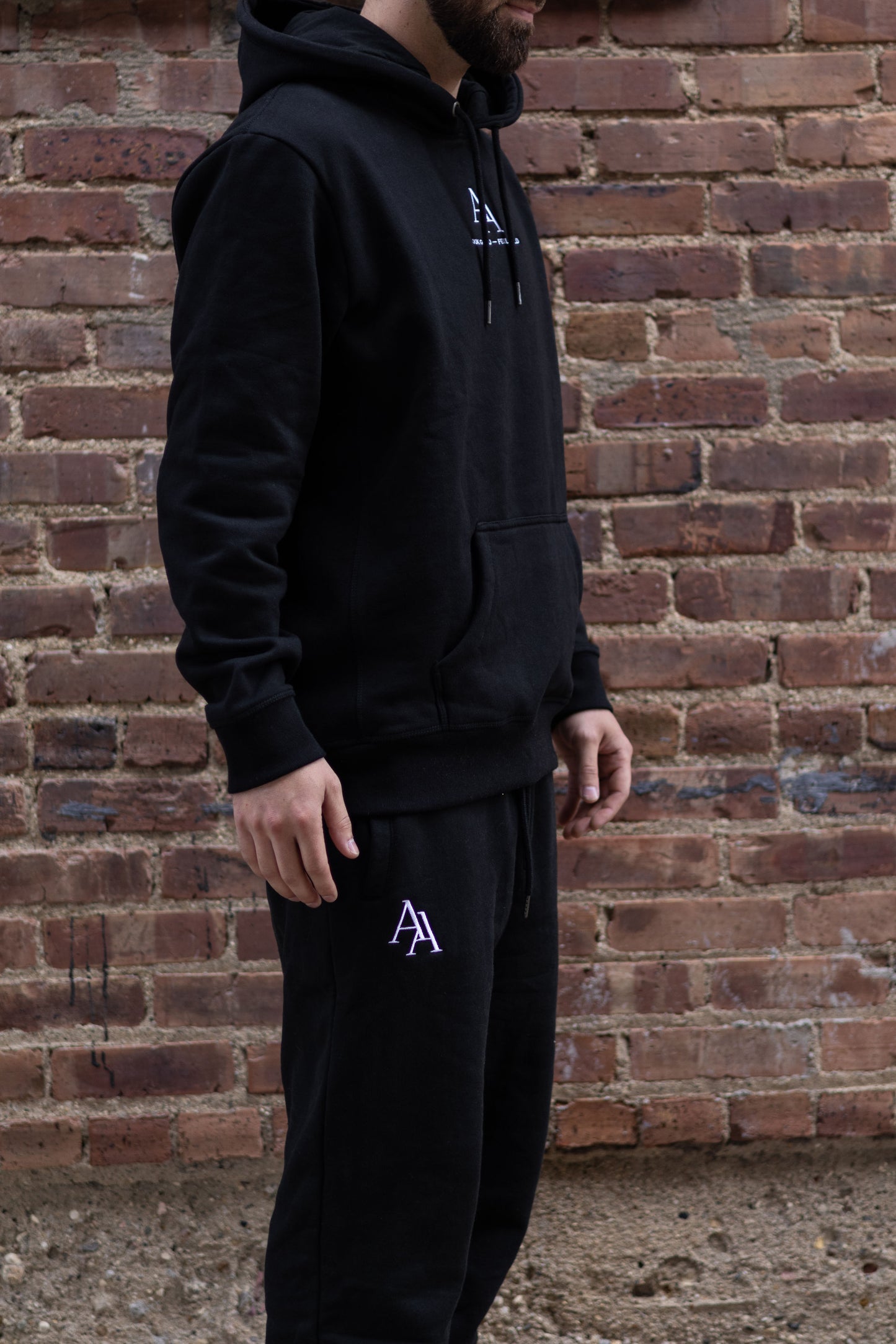 MENS HOODED SWEATSHIRT